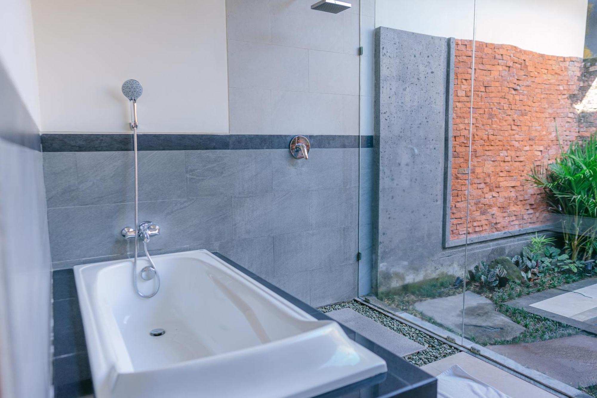 2 Seasons Villa Sun - Luxury With Private Pool Ubud  Exterior photo